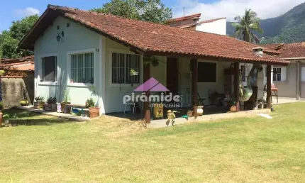 Casa com 3 dormitórios à venda, 97 m² por R$ 800.000,00 - Massaguaçu - Caraguatatuba/SP