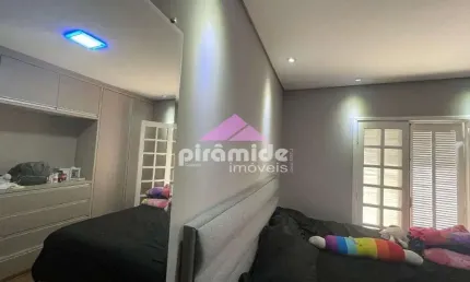 Casa com 3 dormitórios, sendo 1 suíte à venda, 129m² por R$ 670.000,00 - Jardim das Indústrias - Sã