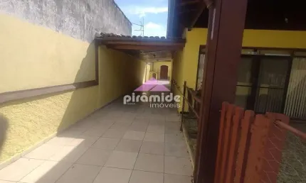 Casa com 4 dormitórios à venda, 177 m² por R$ 795.000,00 - Indaiá - Caraguatatuba/SP