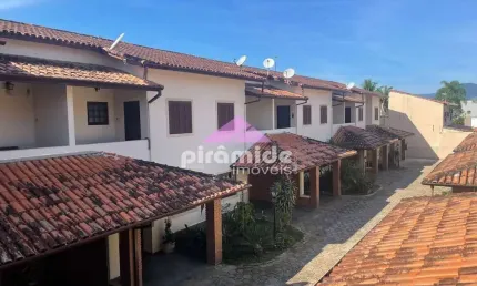 Casa com 2 dormitórios à venda, 88 m² por R$ 530.000,00 - Praia das Palmeiras - Caraguatatuba/SP