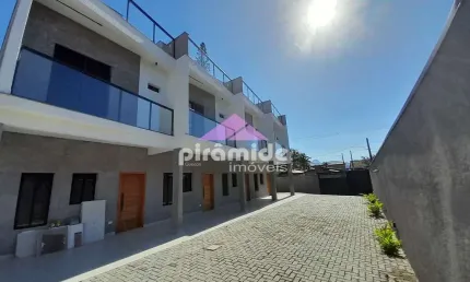 Casa com 2 dormitórios à venda, 148 m² por R$ 590.000,00 - Massaguaçu - Caraguatatuba/SP