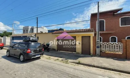 Casa com 1 dormitório à venda, 100 m² por R$ 460.000,00 - Balneário dos Golfinhos - Caraguatatuba/S