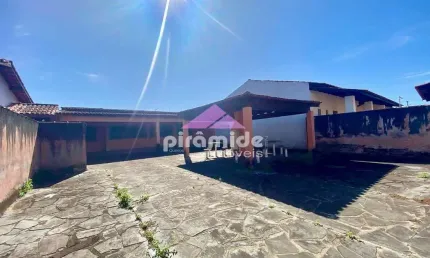 Casa com 3 dormitórios à venda, 172 m² por R$ 530.000,00 - Pontal de Santa Marina - Caraguatatuba/S