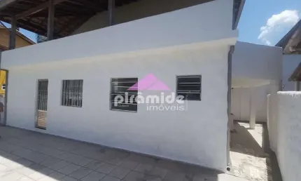 Sobrado com 3 dormitórios à venda, 180 m² por R$ 480.000,00 - Massaguaçu - Caraguatatuba/SP