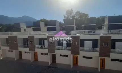 Casa com 3 dormitórios à venda, 140 m² por R$ 550.000,00 - Massaguaçu - Caraguatatuba/SP