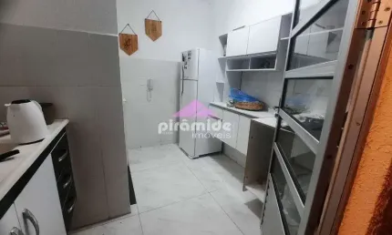 Casa com 2 dormitórios à venda, 58 m² por R$ 250.000,00 - Vila São Geraldo - São José dos Campos/SP