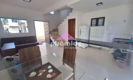 Sobrado com 2 dormitórios à venda, 73 m² por R$ 330.000,00 - Capricórnio II - Caraguatatuba/SP