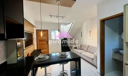 Sobrado com 2 dormitórios à venda, 84 m² por R$ 380.000,00 - Rio do Ouro - Caraguatatuba/SP