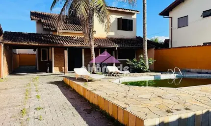 Casa com 4 dormitórios à venda, 240 m² por R$ 1.000.000,00 - Pontal de Santa Marina - Caraguatatuba