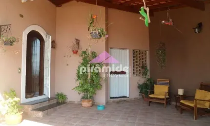 Casa com 3 dormitórios à venda, 176 m² por R$ 915.000,00 - Vila Industrial - São José dos Campos/SP