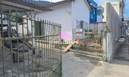 Casa com 5 dormitórios à venda, 504 m² por r$ 950.000,00 - centro - caraguatatuba/sp
