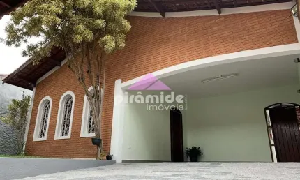 Casa com 4 dormitórios à venda, 250 m² por R$ 1.080.000,00 - Vila Industrial - São José dos Campos/