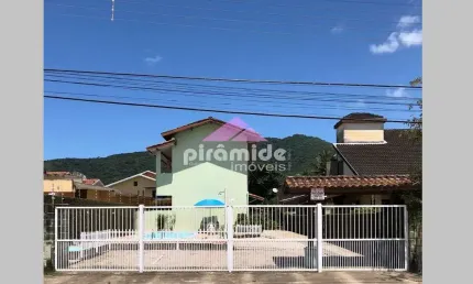 Casa com 5 dormitórios à venda, 214 m² por R$ 1.700.000,00 - Praia da Maranduba - Ubatuba/SP