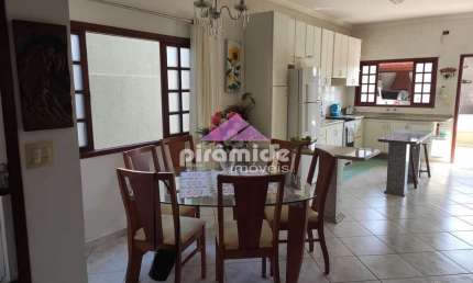 Casa com 4 dormitórios à venda, 250 m² por R$ 1.600.000,00 - Martim de Sá - Caraguatatuba/SP