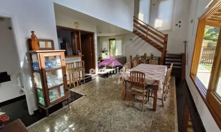 Casa com 6 dormitórios à venda, 240 m² por R$ 2.500.000,00 - Lázaro - Ubatuba/SP