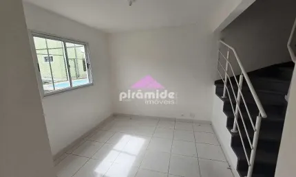 Casa com 2 dormitórios para alugar, 75 m² por R$ 2.665,00/mês - Monte Castelo - São José dos Campos