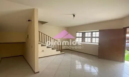 Casa com 3 dormitórios para alugar, 83 m² por R$ 2.560,00/mês - Jardim Portugal - São José dos Camp