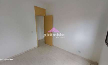 Apartamento com 2 dormitórios para alugar, 47 m² por R$ 1.200,00/mês - Parque Industrial - São José
