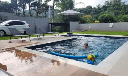 Casa para Venda em Atibaia, PINHEIRINHO, 3 dormitórios, 1 suíte, 2 banheiros, 3 vagas