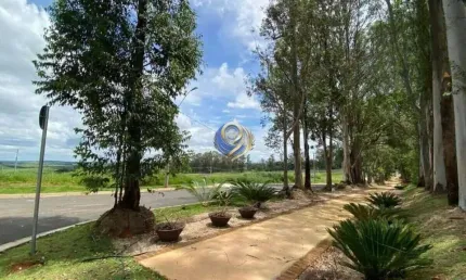 Terreno à venda no bairro Colinas do Castelo - Jaguariúna/SP