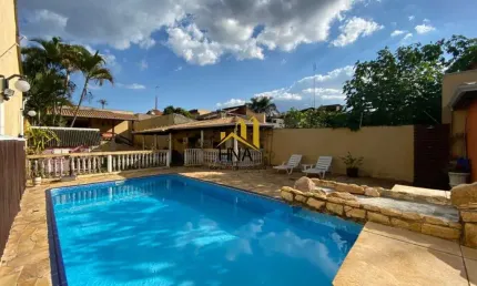 Casa com 3 quartos à venda na Vila Santa Terezinha, Várzea Paulista , 511 m2 por R$ 780.000