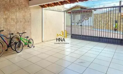 Casa com 4 quartos à venda no Jardim Itália, Jundiaí , 205 m2 por R$ 750.000
