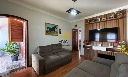 Casa com 4 quartos à venda na Vila Santa Terezinha, Várzea Paulista , 398 m2 por R$ 795.000