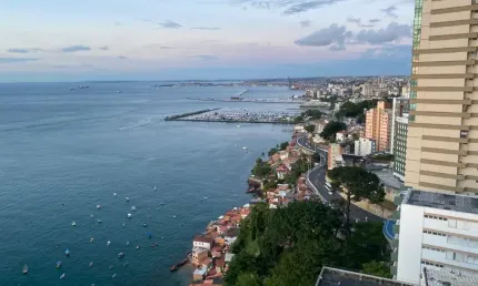 Apartamento a venda Corredor da Vitória 276m² com 3 suítes vista mar total e píer
