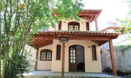 Sítio para Venda em Saquarema, Jardim, 4 dormitórios, 2 suítes, 4 banheiros