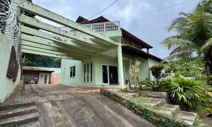 Casa para Venda em Saquarema, Bacaxá, 4 dormitórios, 1 suíte, 3 banheiros, 6 vagas