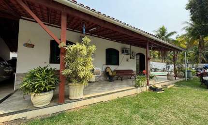 Casa para Venda em Saquarema, Jardim, 3 dormitórios, 3 suítes, 4 banheiros