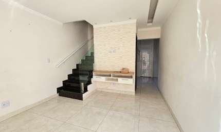 Casa de Condomínio com 2 dorms, Aviação, Praia Grande - R$ 280mil,