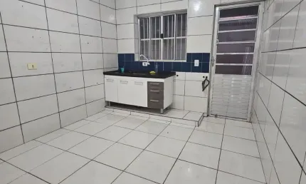 Sobrado a venda na região de taboão da serra com 2 dormitórios