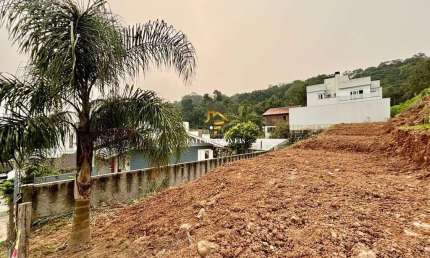 Terreno à venda na Rua Nedem Adelar Chedid, 1, Nossa Senhora da Saúde, Caxias do Sul por R$ 275.000
