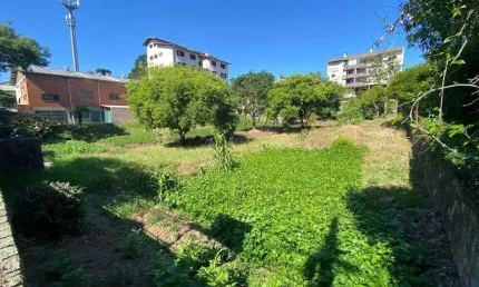 Terreno à venda na Rua Graciema Formolo, 478, Sagrada Família, Caxias do Sul por R$ 1.500.000