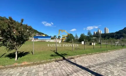 Terreno à venda na Rua Sofia Leal Corrêa, 1, Zorzi, Caxias do Sul por R$ 250.000