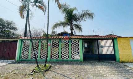 Casa com 2 quartos, edícula e piscina | Venda , Real.