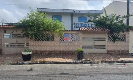 Casa com 4 quartos, Caiçara, Praia Grande - R$ 680 mil, Cod: 70837098