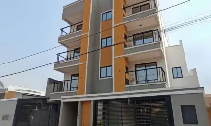 Apartamento com 2 dormitórios sendo 1 suíte no bairro itacolomi em balneário piçarras-sc