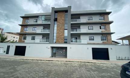 APARTAMENTO COM 2 DORMITÓRIOS SENDO 1 SUÍTE PRÓXIMO A PRAIA EM ITAJUBA, BARRA VELHA-SC