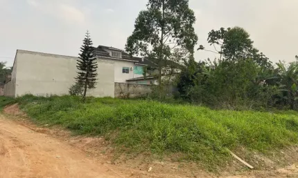 TERRENO DE ESQUINA 12X23,50 TOTAL 282,00M² NO BAIRRO ITACOLOMI EM BALNEÁRIO PIÇARRAS-SC