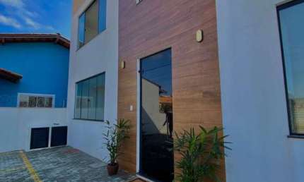APARTAMENTO COM 2 DORMITÓRIOS SENDO 1 SUÍTE EM ÓTIMA LOCALIZAÇÃO EM ITAJUBA, BARRA VELHA-SC