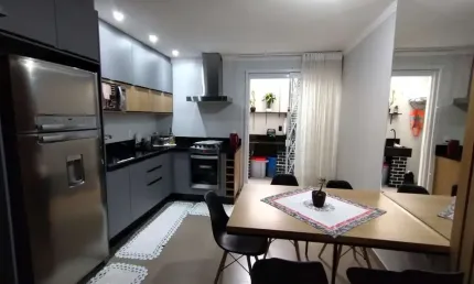 Sobrado mobiliado e decorado em ótima localização em balneário piçarras-sc