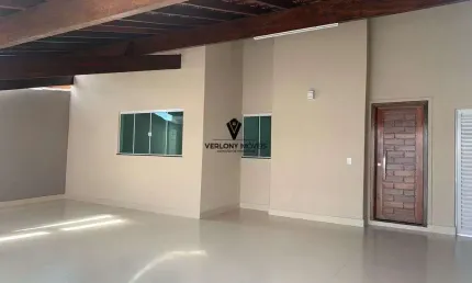Casa com 3 quartos à venda no Santa Mônica, Uberlândia 