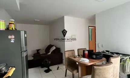 Apartamento 2/4 com suite, garagem coberta, piscina no Bairro Lagoa Azul.