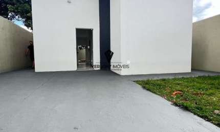 Linda casa 2/4 com suíte em um terreno de 300m², no bairro Shopping Park