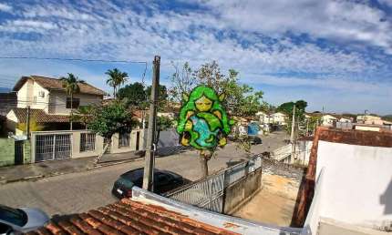 Casa muito bem localizada, à venda, Caputera, Caraguatatuba, SP.