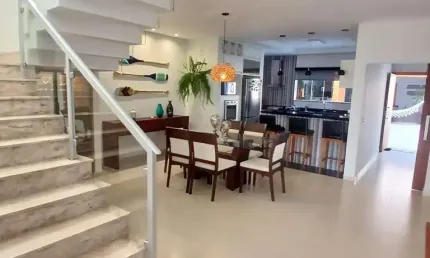 Casa com 4 quartos à venda no Sumaré, Caraguatatuba 