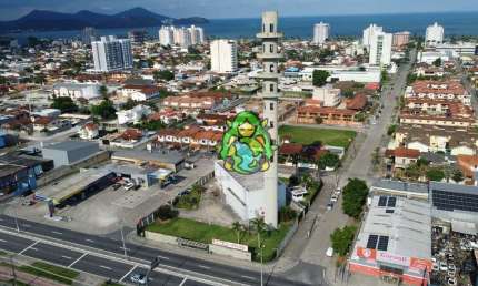Prédio com 4 salas para alugar no Indaiá, Caraguatatuba 