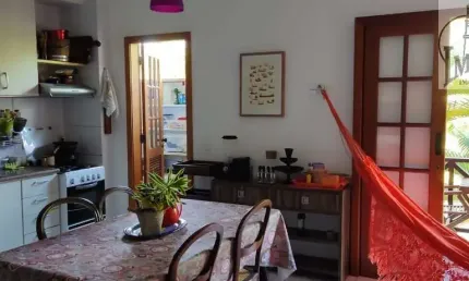 Apartamento com 105m2 ao lado da Vila Praia do Forte